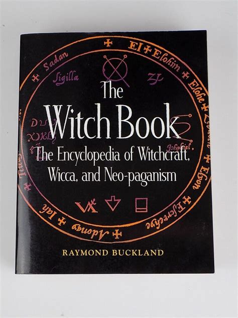 The Witch's Grimoire: Creating and Harnessing the Power of Magick Spells